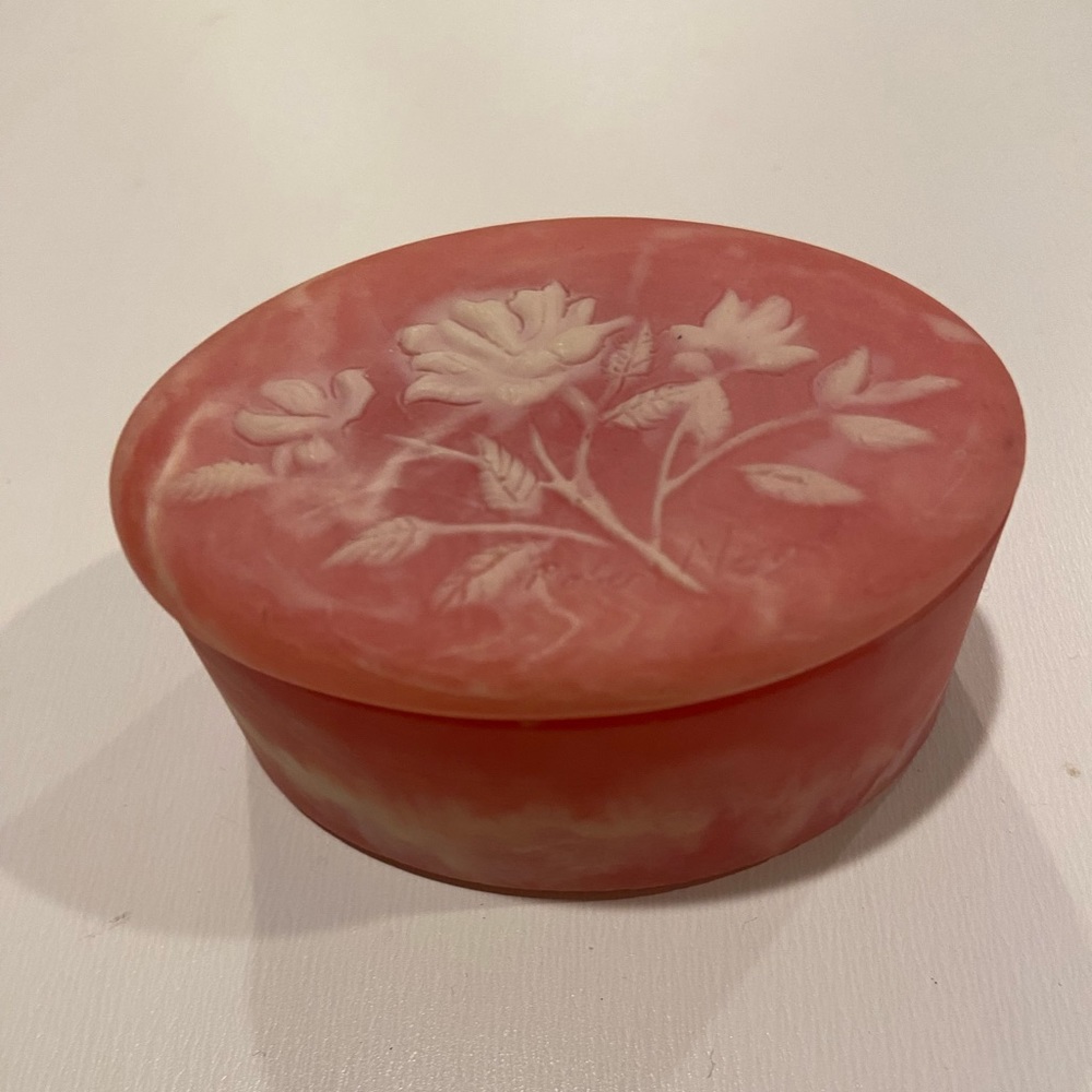 Beautiful Vintage Small Pink Floral Soapstone Trinket Box